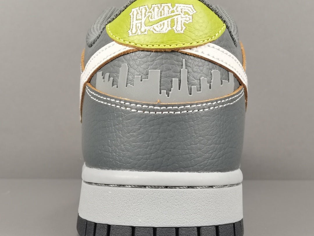 NIKE SB DUNK x HUF (FRIENDS AND FAMILY) - Prime Reps