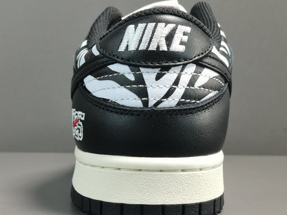 NIKE SB DUNK x QUARTERSNACKS ZEBRA - Prime Reps