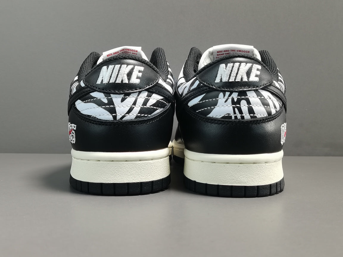 NIKE SB DUNK x QUARTERSNACKS ZEBRA - Prime Reps