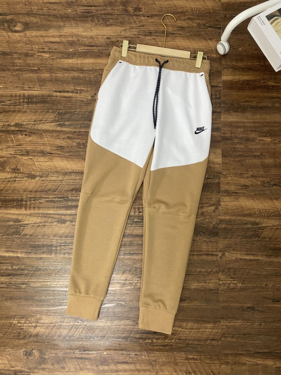 NIKE TECH FLEECE PANTS x SANDALWOOD/LIGHT BONE/BLACK - Prime Reps