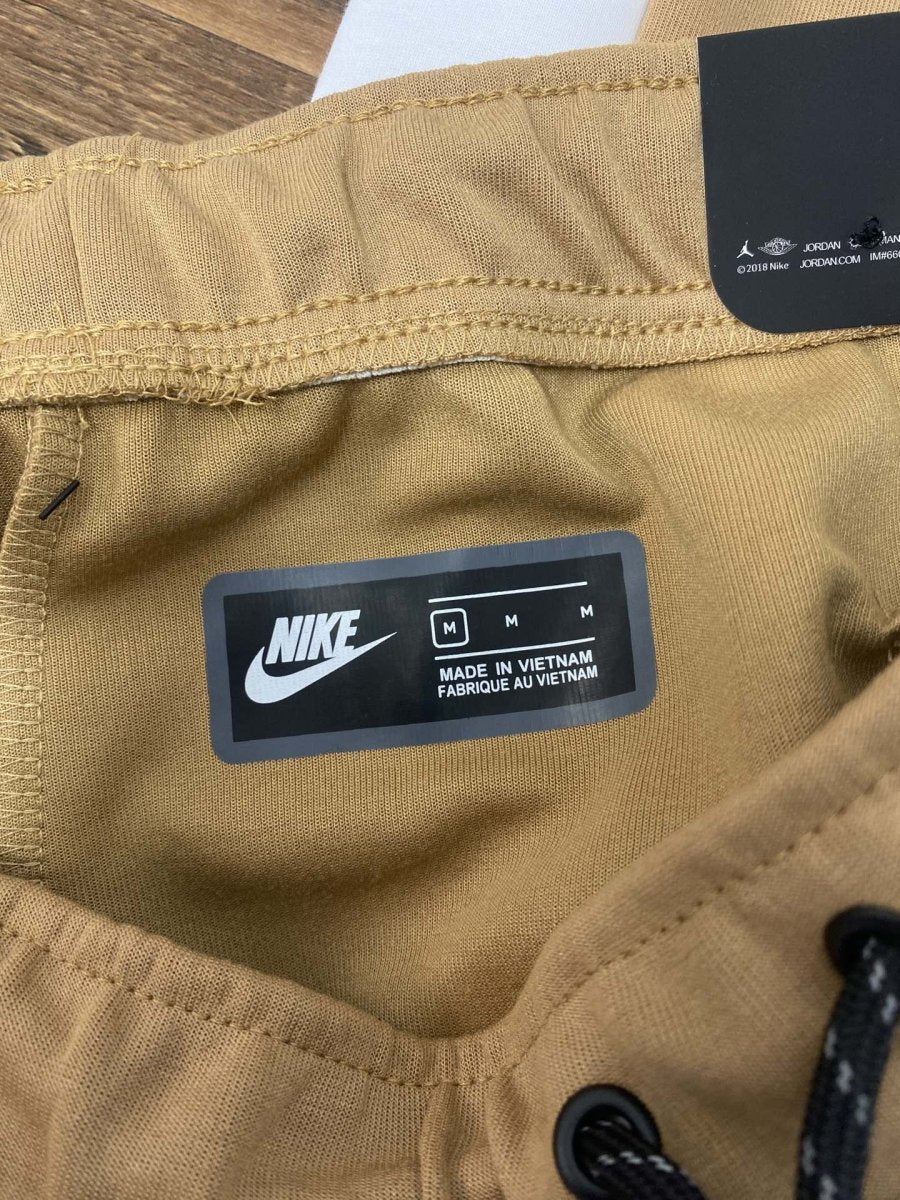 NIKE TECH FLEECE PANTS x SANDALWOOD/LIGHT BONE/BLACK - Prime Reps