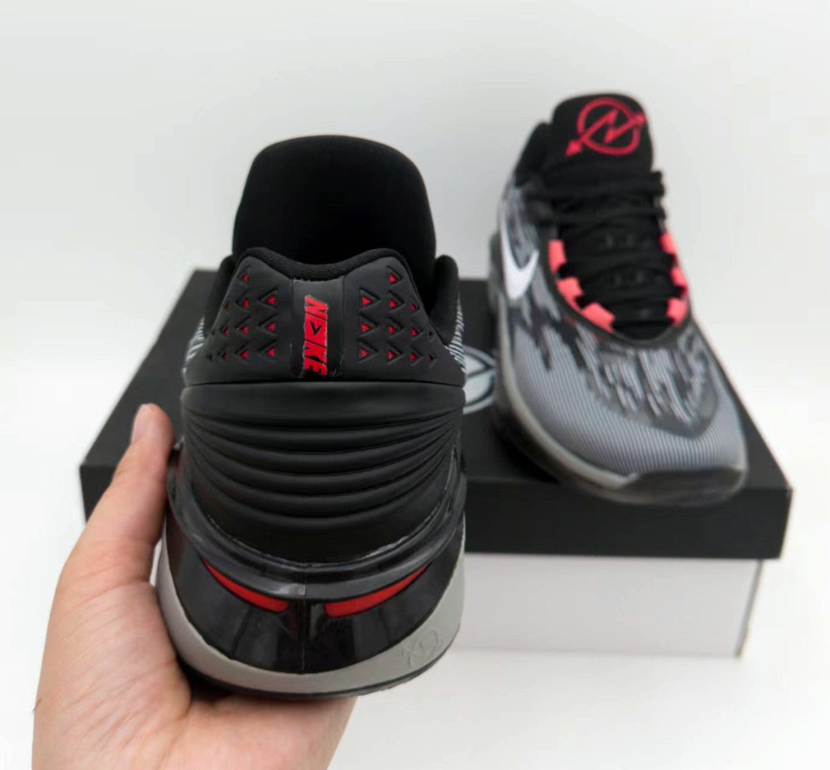 NIKE ZOOM G.T. CUT 2 x BLACK BRIGHT CRIMSON - Prime Reps