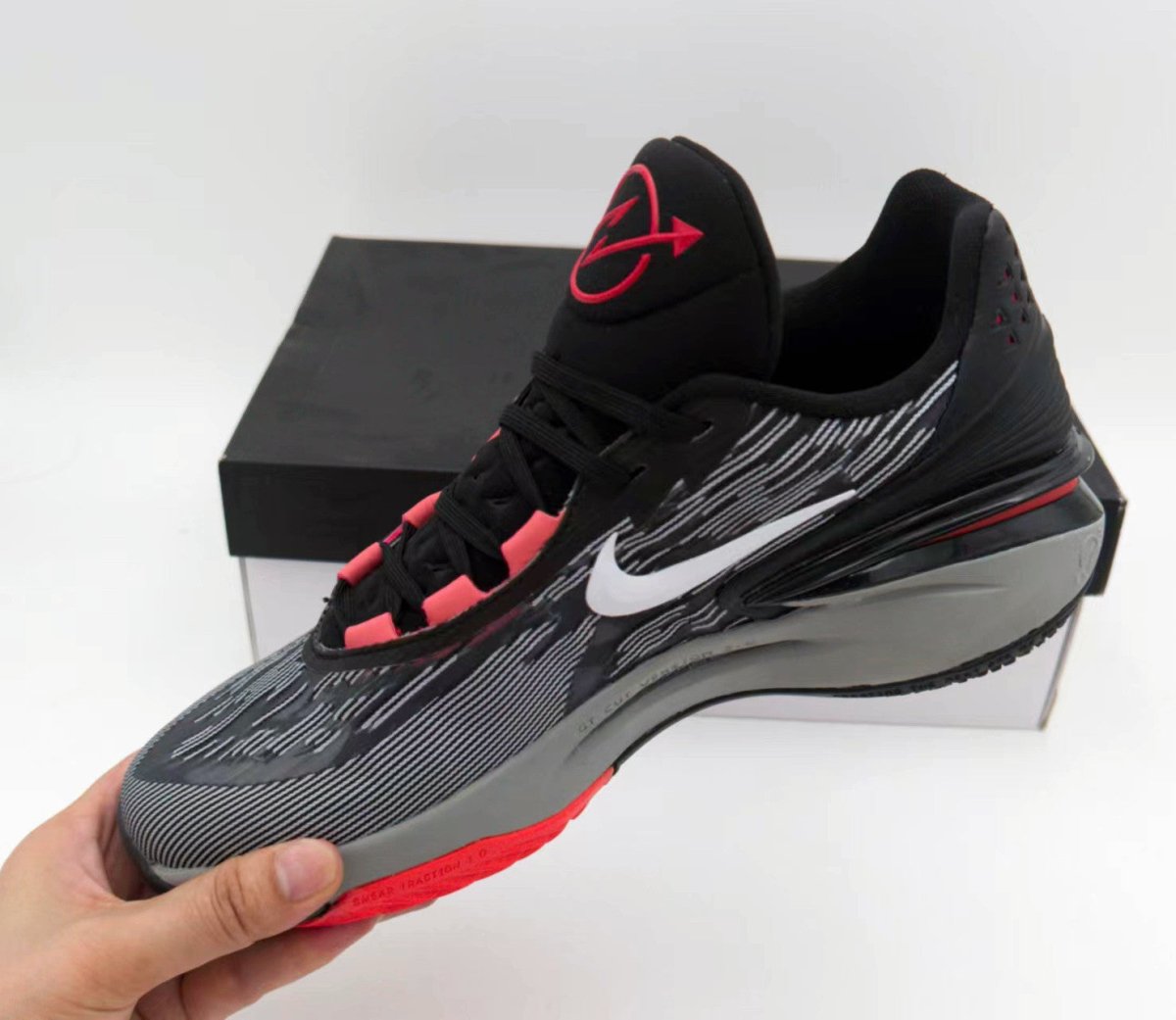 NIKE ZOOM G.T. CUT 2 x BLACK BRIGHT CRIMSON - Prime Reps